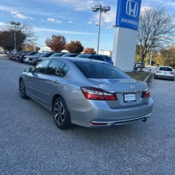 More photos of 2017 Honda Accord EX-L at 101 Motors, NJ