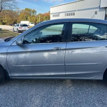 More photos of 2017 Honda Accord EX-L at 101 Motors, NJ