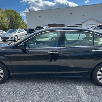 More photos of 2013 Honda Accord EX-L V-6 at 101 Motors, NJ