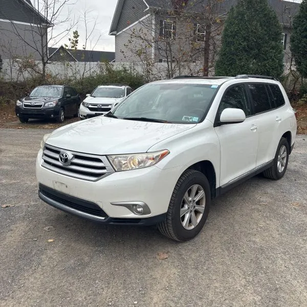 2012 Toyota Highlander SE