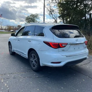 More photos of 2016 INFINITI QX60 at 101 Motors, NJ