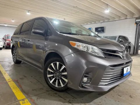 More photos of 2018 Toyota Sienna XLE 7 Passenger at 101 Motors, NJ