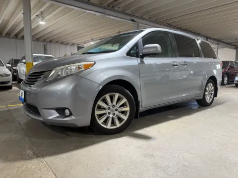 Photos of 2016 Toyota Sienna XLE 7 Passenger for sale in Carlstadt, NJ at 101 Motors