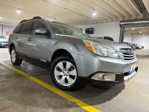 More photos of 2011 Subaru Outback 2.5i Limited at 101 Motors, NJ