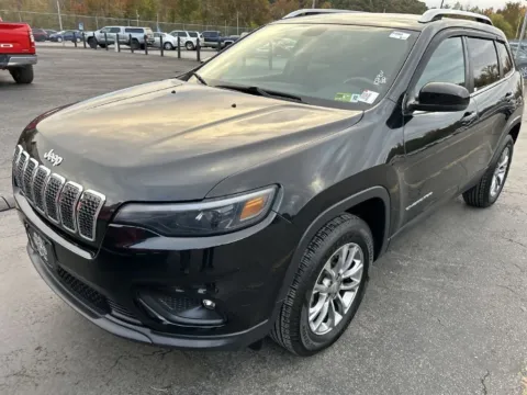 Black 2019 Jeep Cherokee Latitude Plus for sale in Columbus, OH