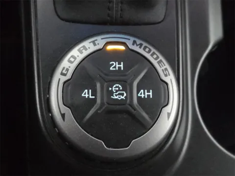 More photos of 2023 Ford Bronco Outer Banks at SAVVY AUTO SALES LLC, OH