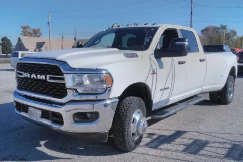 White 2024 Ram 3500 Big Horn for sale in Columbus, OH