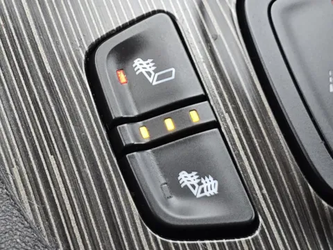 More photos of 2023 GMC Acadia SLT at SAVVY AUTO SALES LLC, OH