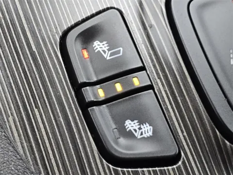 More photos of 2023 GMC Acadia SLT at SAVVY AUTO SALES LLC, OH