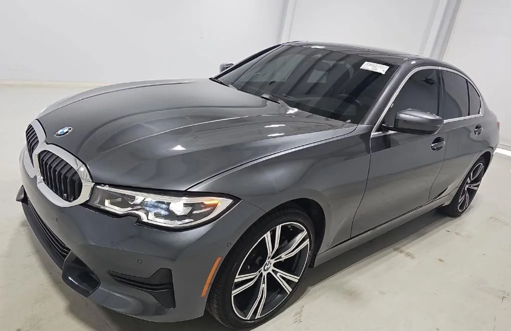 Gray 2022 BMW 3 Series 330i xDrive for sale in Columbus, OH