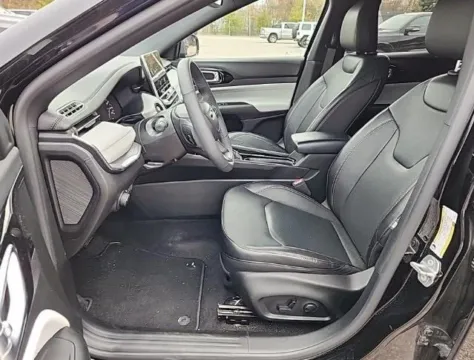 More photos of 2023 Jeep Compass Limited at SAVVY AUTO SALES LLC, OH