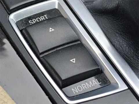 More photos of 2011 BMW 5 Series 528i at SAVVY AUTO SALES LLC, OH