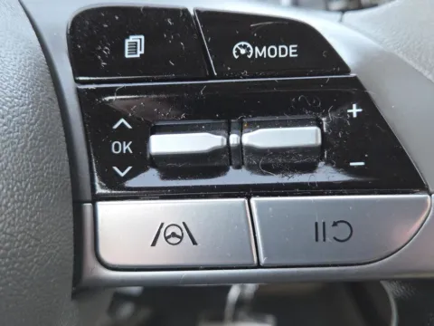 More photos of 2021 Hyundai Elantra SE at SAVVY AUTO SALES LLC, OH