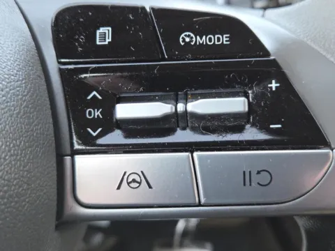 More photos of 2021 Hyundai Elantra SE at SAVVY AUTO SALES LLC, OH