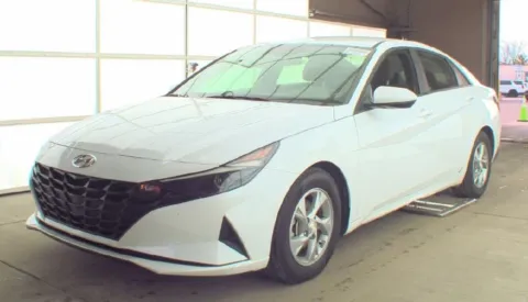 White 2021 Hyundai Elantra SE for sale in Columbus, OH