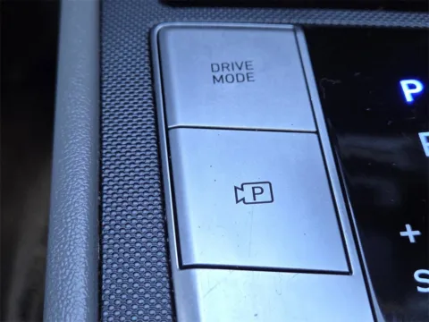 More photos of 2021 Hyundai Elantra SE at SAVVY AUTO SALES LLC, OH