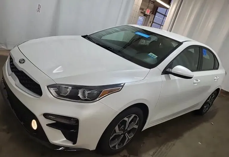 White 2021 Kia Forte LXS for sale in Columbus, OH