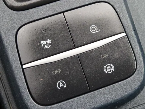 More photos of 2022 Ford Maverick XL at SAVVY AUTO SALES LLC, OH