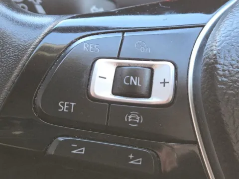 More photos of 2020 Volkswagen Tiguan 2.0T SE at SAVVY AUTO SALES LLC, OH