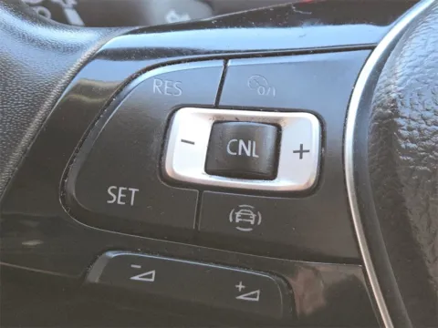 More photos of 2020 Volkswagen Tiguan 2.0T SE at SAVVY AUTO SALES LLC, OH