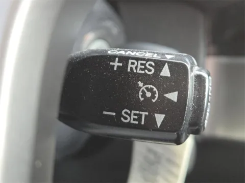 More photos of 2017 Toyota Tacoma SR5 at SAVVY AUTO SALES LLC, OH