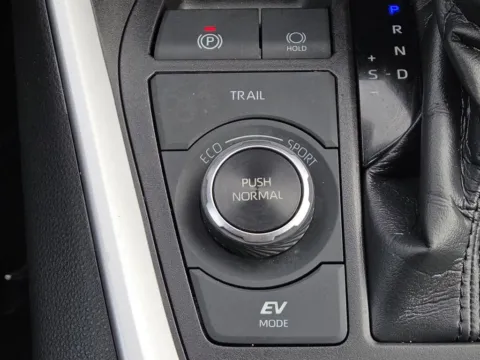 More photos of 2020 Toyota RAV4 Hybrid LE at SAVVY AUTO SALES LLC, OH