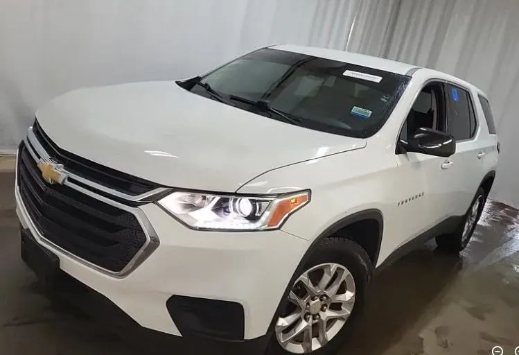 White 2020 Chevrolet Traverse LS for sale in Columbus, OH