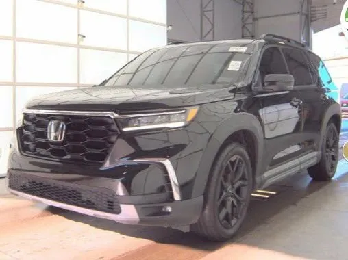 Black 2025 Honda Pilot Touring for sale in Columbus, OH