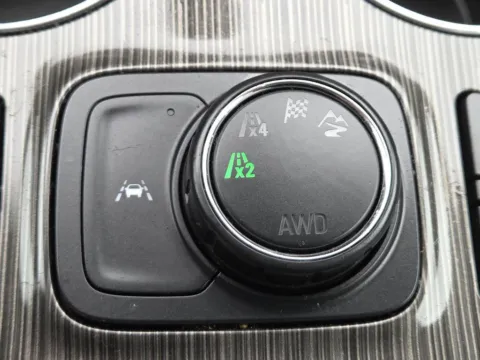 More photos of 2023 GMC Acadia SLT at SAVVY AUTO SALES LLC, OH