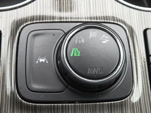 More photos of 2023 GMC Acadia SLT at SAVVY AUTO SALES LLC, OH