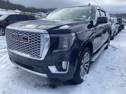 Blue 2021 GMC Yukon XL Denali for sale in Columbus, OH