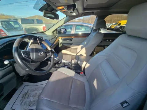 Photos of 2019 Honda CR-V EX-L for sale in Columbus, OH at SAVVY AUTO SALES LLC