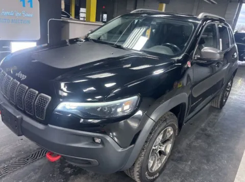 Black 2019 Jeep Cherokee Trailhawk for sale in Columbus, OH