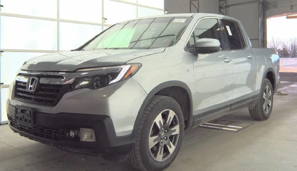 Silver 2019 Honda Ridgeline RTL-T for sale in Columbus, OH