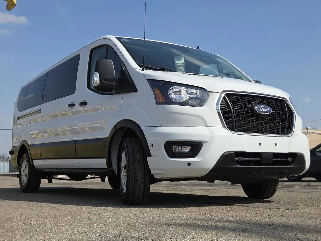 2024 Ford Transit Passenger Van XLT - Photo 11