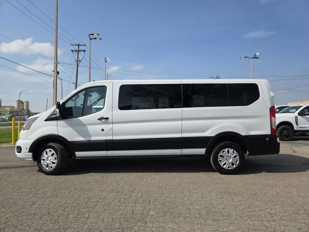 2024 Ford Transit Passenger Van XLT - Photo 17