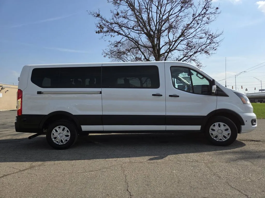 2024 Ford Transit Passenger Van XLT - Photo 12