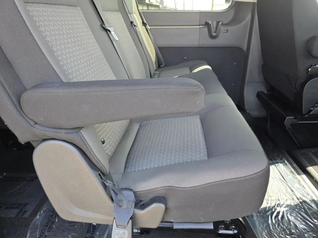 2024 Ford Transit Passenger Van XLT - Photo 22