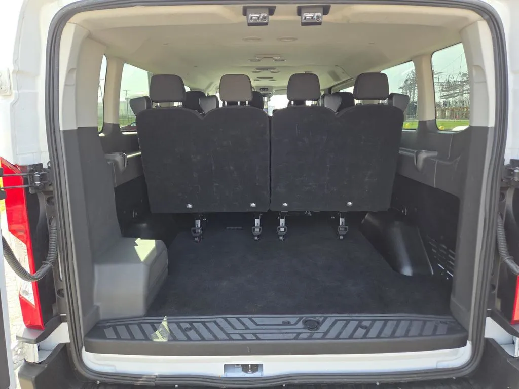 2024 Ford Transit Passenger Van XLT - Photo 21