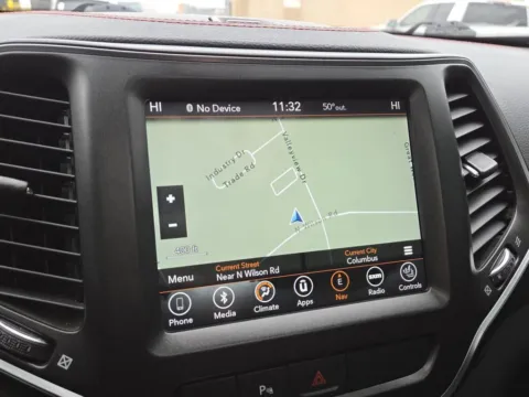 More photos of 2019 Jeep Cherokee Trailhawk at SAVVY AUTO SALES LLC, OH