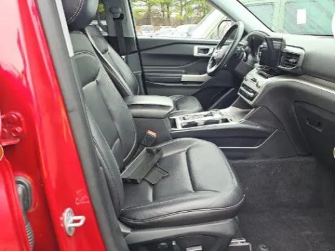 Photos of 2020 Ford Explorer XLT for sale in Columbus, OH at SAVVY AUTO SALES LLC