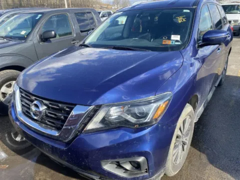 Blue 2020 Nissan Pathfinder SL for sale in Columbus, OH