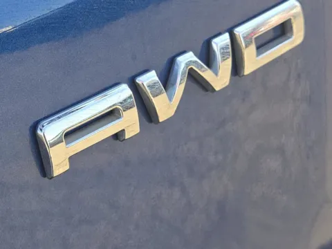 More photos of 2022 Ford Escape SEL at SAVVY AUTO SALES LLC, OH