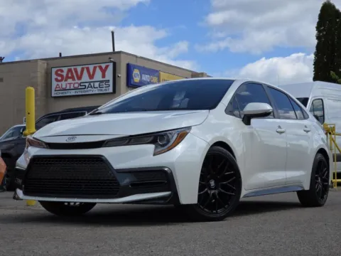 White 2020 Toyota Corolla SE for sale in Columbus, OH
