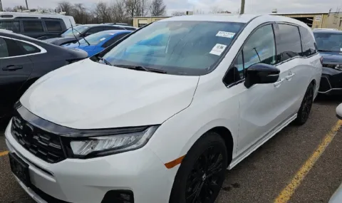 White 2025 Honda Odyssey Sport-L for sale in Columbus, OH