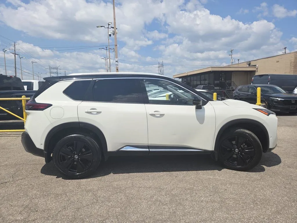 2021 Nissan Rogue Platinum - Photo 17