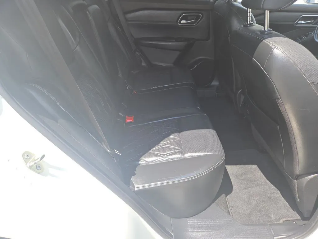 2021 Nissan Rogue Platinum - Photo 20
