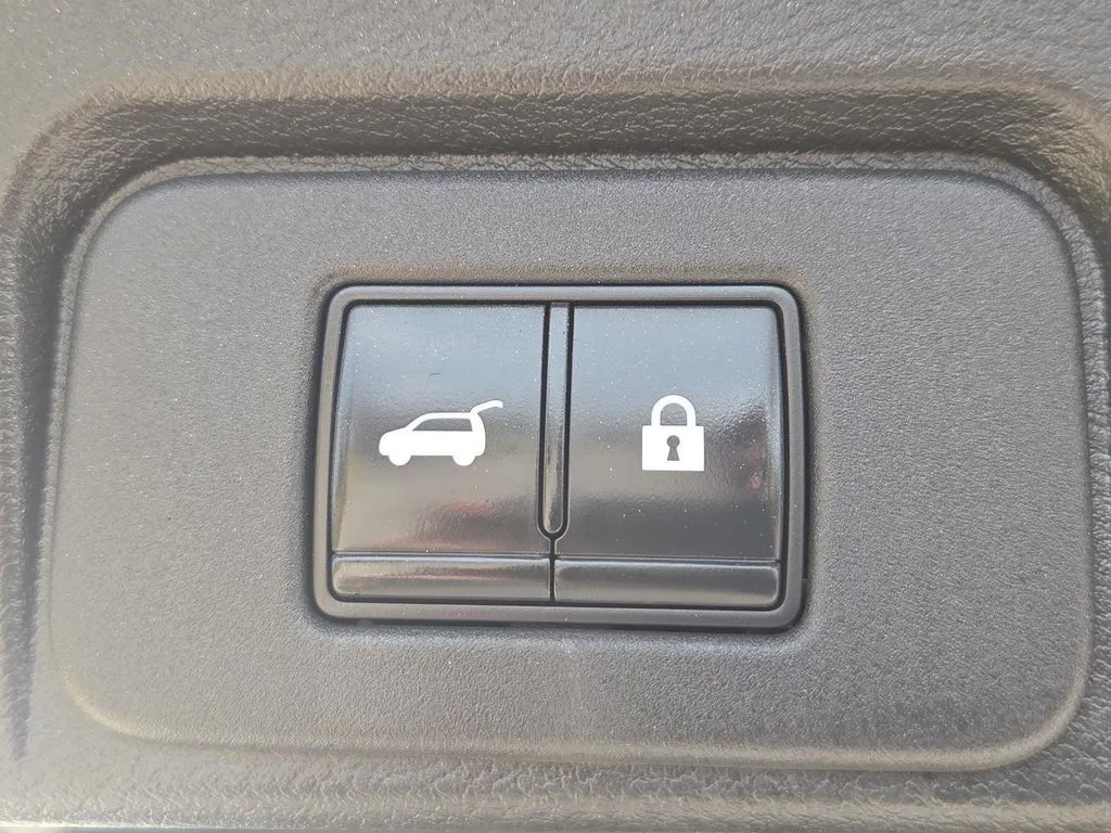 2021 Nissan Rogue Platinum - Photo 19
