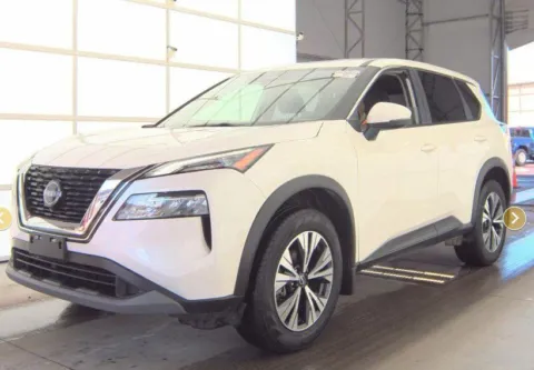 White 2023 Nissan Rogue SV for sale in Columbus, OH