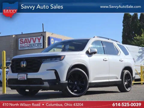 White 2023 Honda Pilot Elite for sale in Columbus, OH